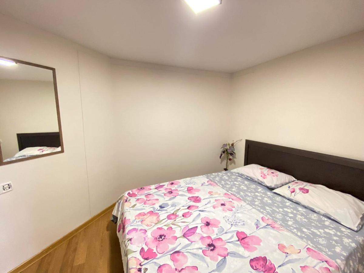 Freedom Square Apartment Tiflis Dış mekan fotoğraf