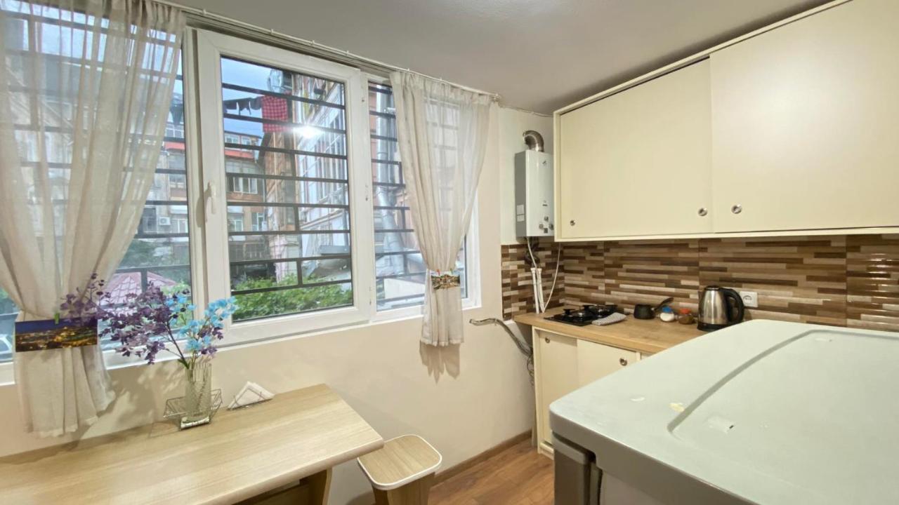Freedom Square Apartment Tiflis Dış mekan fotoğraf