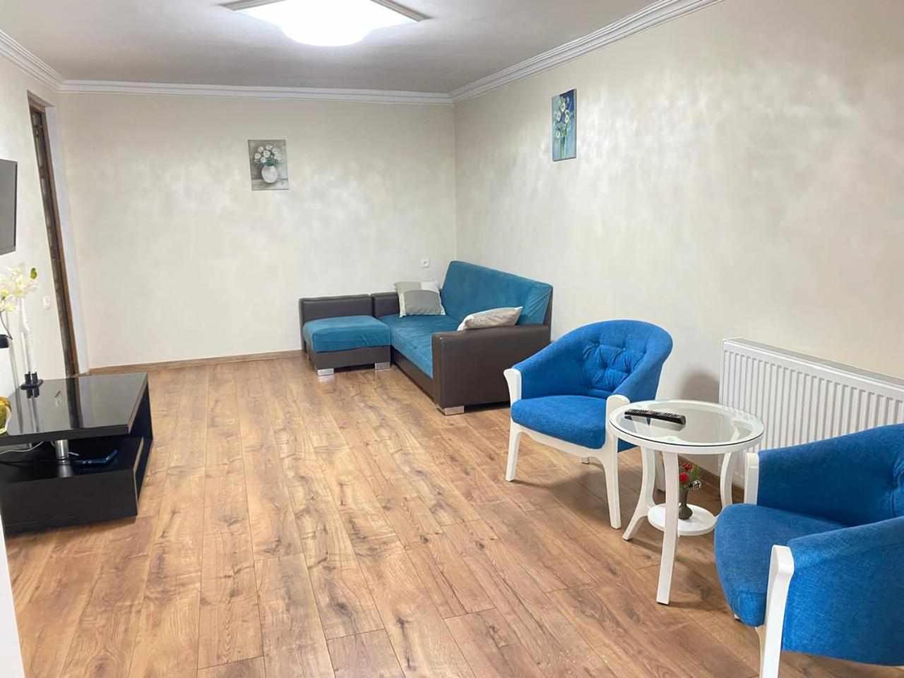 Freedom Square Apartment Tiflis Dış mekan fotoğraf